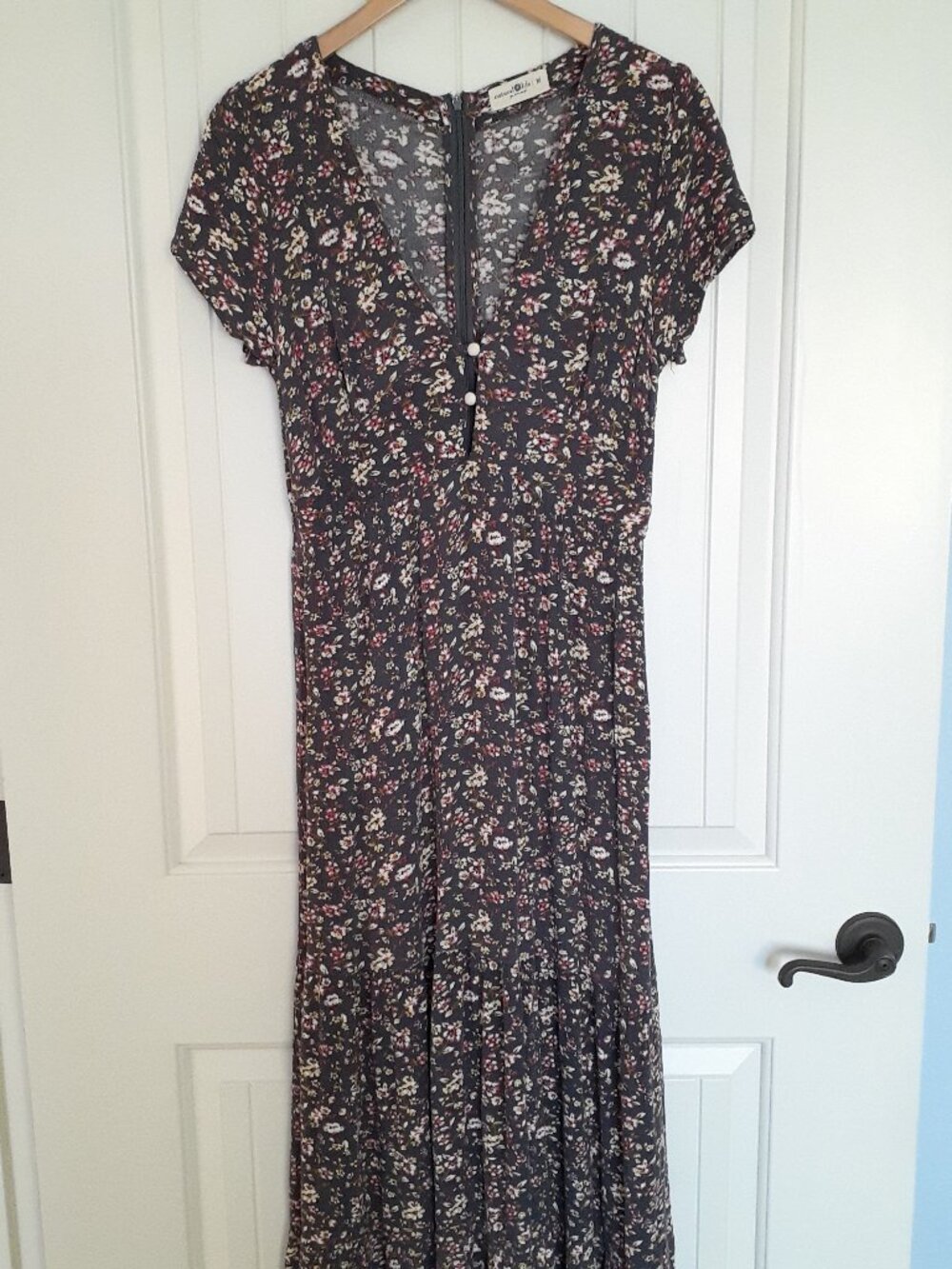 Natural Life Evangeline Maxi Dress Rayon Gray Pink Floral Size M